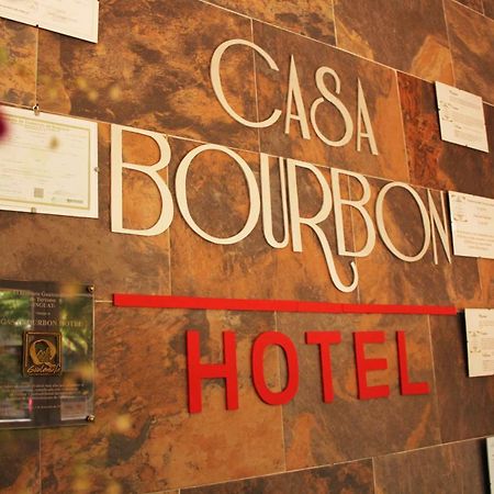 Casa Bourbon Hotel Retalhuleu Buitenkant foto