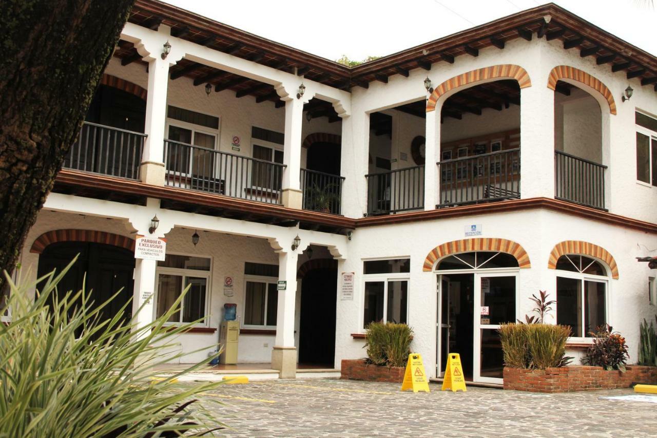 Casa Bourbon Hotel Retalhuleu Buitenkant foto